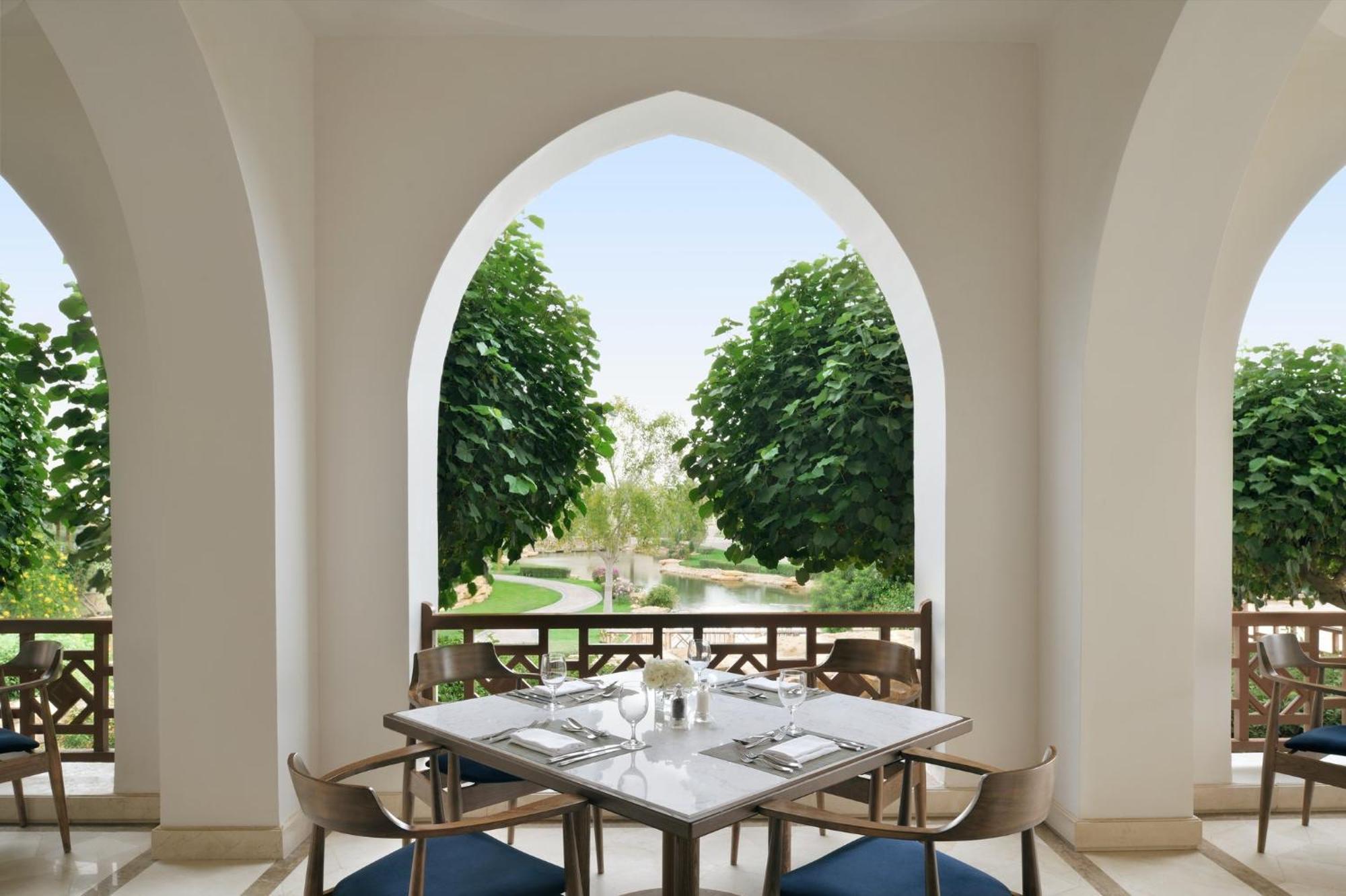 Intercontinental Durrat Al & By Ihg 5* Riyadh